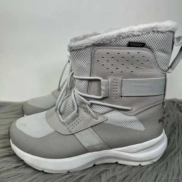 The North Face Womens Size 7 Gray Insulated Snow Boot - Picture 2 of 10